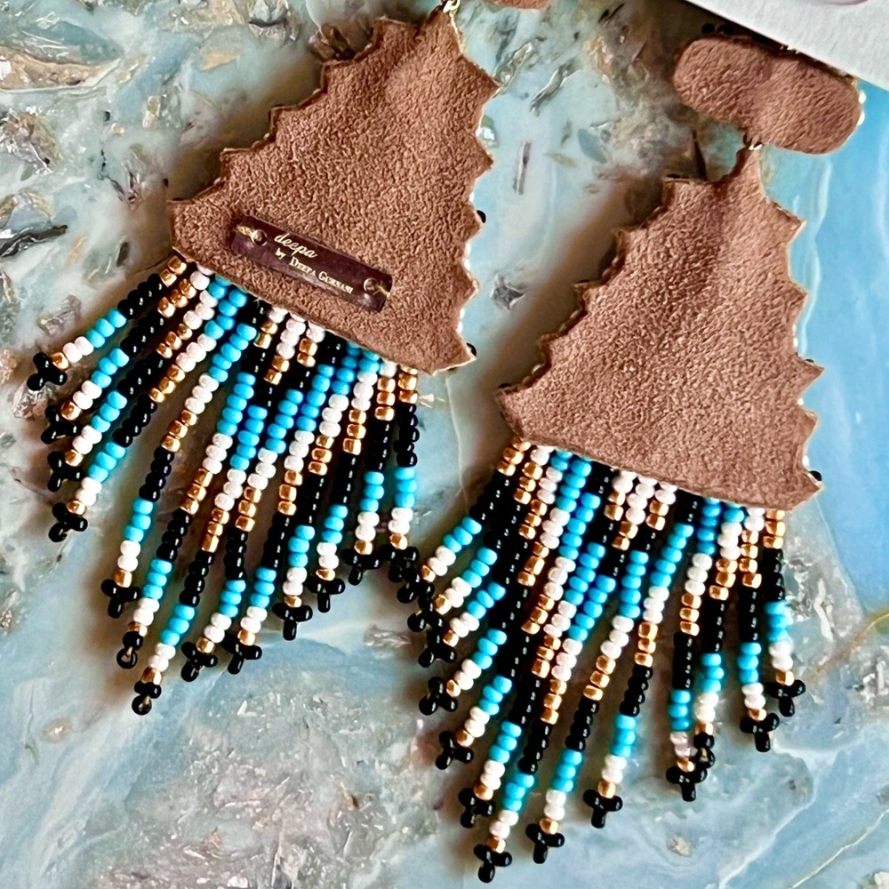 NWT Deepa Gurnani Turquoise Beaded Fringe Chandeliers - Picture 13 of 13